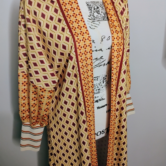 Geometric Patterned Long Cardigan - Picture 4 of 4